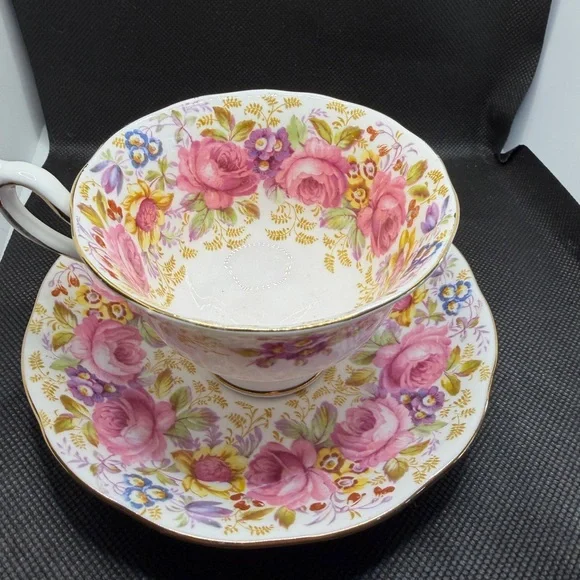 Royal Albert SERENA Tea Cup and Saucer, Vintage English Bone China, Floral Roses - Picture 1 of 10